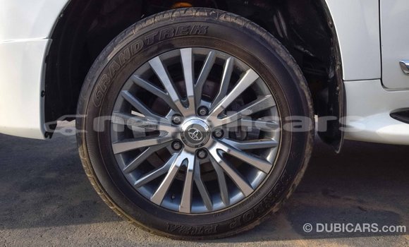 Buy Import Toyota Land Cruiser White Car in Import - Dubai in Bagmati Buy Import Toyota Land Cruiser White Car in Import - Dubai in Bagmati
