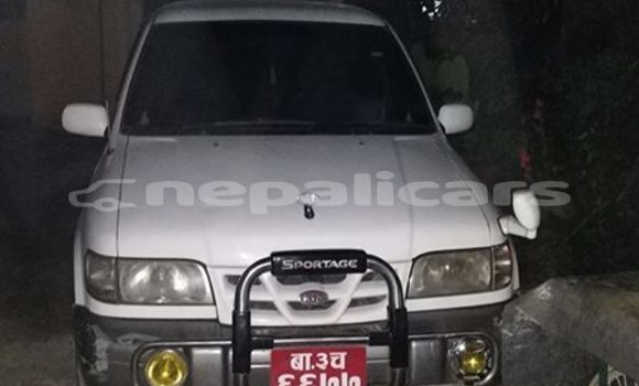 Buy Used Kia Sportage White Car in Kathmandu in Bagmati Buy Used Kia Sportage White Car in Kathmandu in Bagmati
