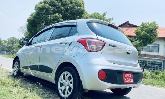 Buy Used Hyundai i10 Beige Car in Kathmandu in Bagmati Buy Used Hyundai i10 Beige Car in Kathmandu in Bagmati