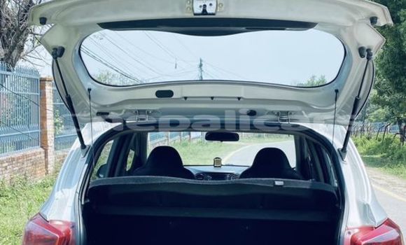 Buy Used Hyundai i10 Beige Car in Kathmandu in Bagmati Buy Used Hyundai i10 Beige Car in Kathmandu in Bagmati