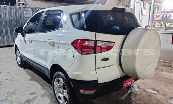 Buy Used Ford Escape White Car in Kathmandu in Bagmati Buy Used Ford Escape White Car in Kathmandu in Bagmati