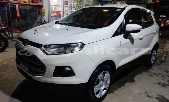 Buy Used Ford Escape White Car in Kathmandu in Bagmati Buy Used Ford Escape White Car in Kathmandu in Bagmati