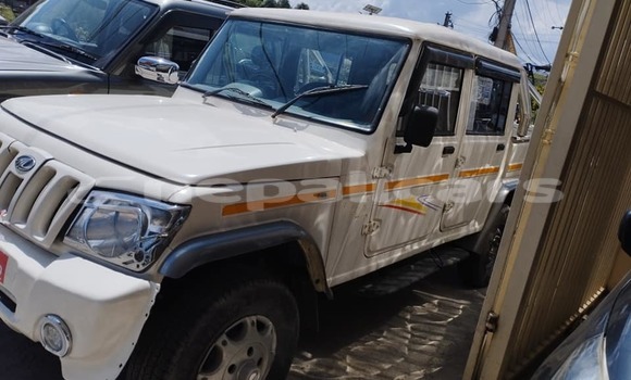 Buy Used Jeep Grand Wagoneer White Car in Kathmandu in Bagmati Buy Used Jeep Grand Wagoneer White Car in Kathmandu in Bagmati