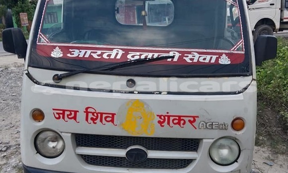 Buy Used Hyundai Chorus White Truck in Kathmandu in Bagmati Buy Used Hyundai Chorus White Truck in Kathmandu in Bagmati