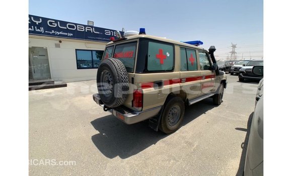 Buy Import Toyota Land Cruiser White Car in Import - Dubai in Bagmati Buy Import Toyota Land Cruiser White Car in Import - Dubai in Bagmati
