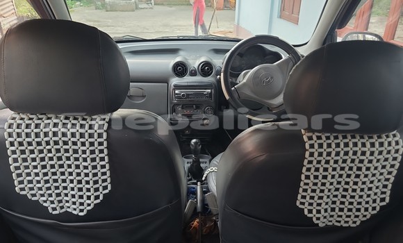 Buy Used Hyundai Santamo Blue Car in Biratnagar in Koshi