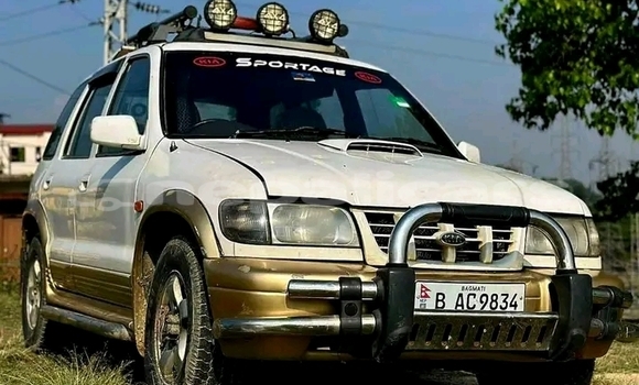 Buy Used Kia Sportage White Car in Jaleshwar in Janakpur Buy Used Kia Sportage White Car in Jaleshwar in Janakpur