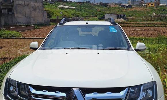 Buy Used Renault 18 White Car in Kathmandu in Bagmati Buy Used Renault 18 White Car in Kathmandu in Bagmati