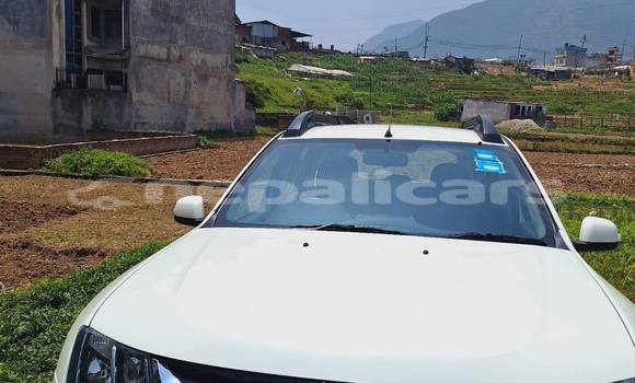 Buy Used Renault 18 White Car in Kathmandu in Bagmati Buy Used Renault 18 White Car in Kathmandu in Bagmati