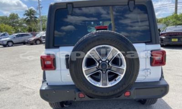 Buy Used Jeep Wrangler White Car in Amargadhi in Mahakali Buy Used Jeep Wrangler White Car in Amargadhi in Mahakali