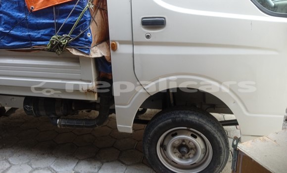 Buy Used TATA Estate White Car in Bharatpur in Narayani Buy Used TATA Estate White Car in Bharatpur in Narayani