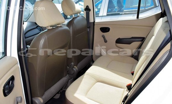 Buy Import Hyundai i10 White Car in Import - Dubai in Bagmati Buy Import Hyundai i10 White Car in Import - Dubai in Bagmati