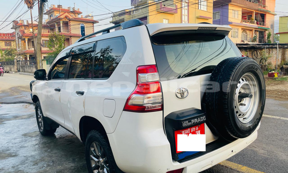 Buy Used Toyota Land Cruiser Prado White Car in Kathmandu in Bagmati Buy Used Toyota Land Cruiser Prado White Car in Kathmandu in Bagmati