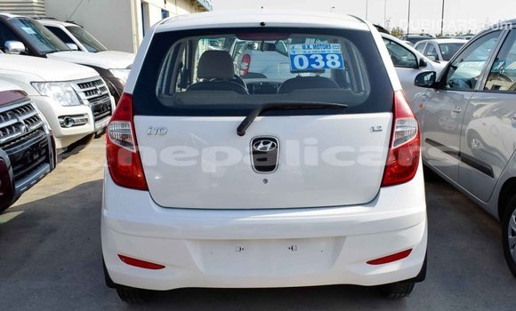 Buy Import Hyundai i10 White Car in Import - Dubai in Bagmati Buy Import Hyundai i10 White Car in Import - Dubai in Bagmati