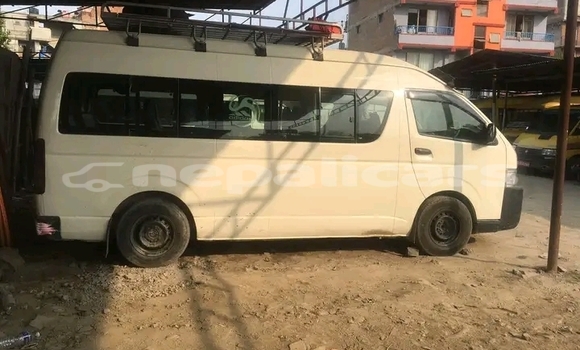 Buy Used Toyota Hiace White Car in Ilam in Mechi Buy Used Toyota Hiace White Car in Ilam in Mechi