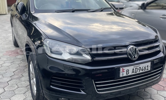 Buy Used Volkswagen Touareg Black Car in Kathmandu in Bagmati