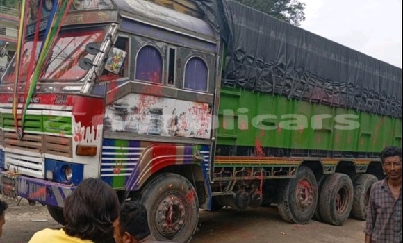 Buy Used Caterpillar 120 Green Truck in Lalitpur in Bagmati