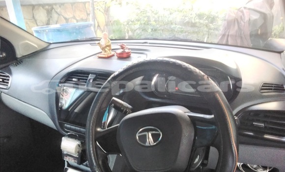 Buy Used TATA Sumo Grande White Car in Pokhara in Gandaki Buy Used TATA Sumo Grande White Car in Pokhara in Gandaki