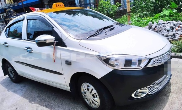 Buy Used TATA Sumo Grande White Car in Pokhara in Gandaki Buy Used TATA Sumo Grande White Car in Pokhara in Gandaki