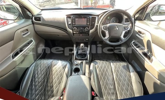 Buy Used Mitsubishi L200 White Car in Kathmandu in Bagmati Buy Used Mitsubishi L200 White Car in Kathmandu in Bagmati
