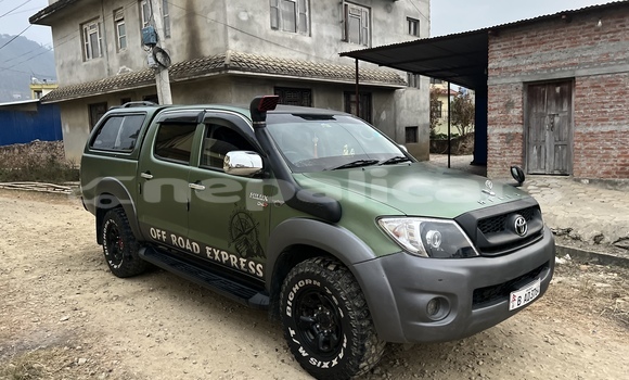 Buy Used Toyota Hiluxe VIGO Green Car in Bhaktapur in Bagmati Buy Used Toyota Hiluxe VIGO Green Car in Bhaktapur in Bagmati