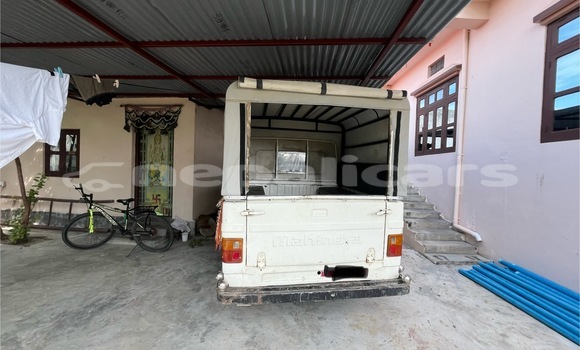 Buy Used Mahindra Bolero White Car in Siraha in Sagarmatha Buy Used Mahindra Bolero White Car in Siraha in Sagarmatha