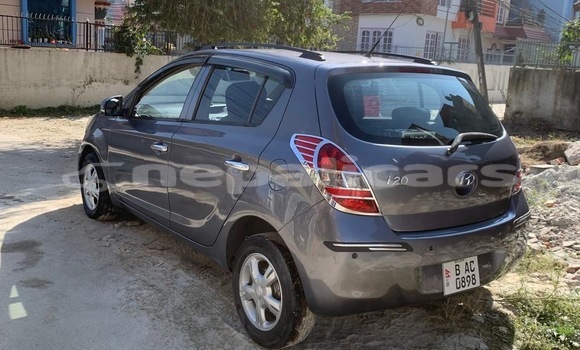 Buy Used Hyundai i20 Silver Car in Bhaktapur in Bagmati Buy Used Hyundai i20 Silver Car in Bhaktapur in Bagmati