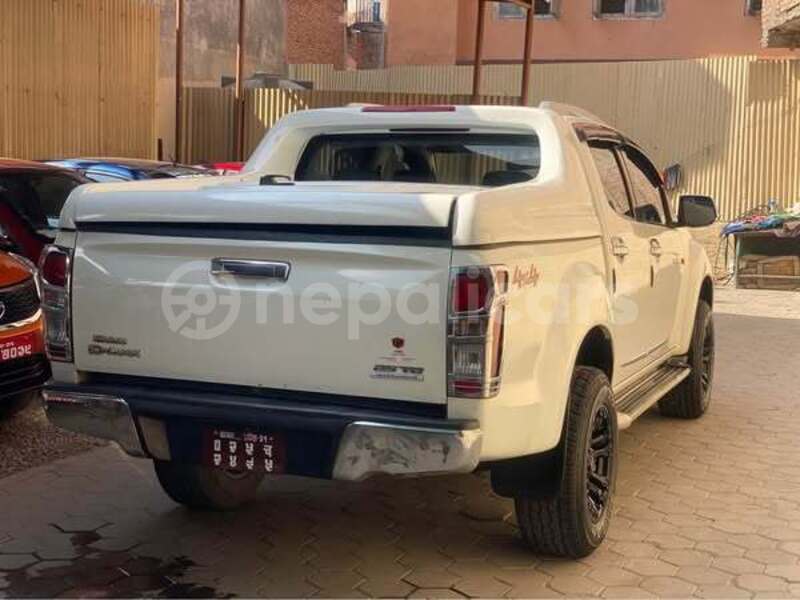 Big with watermark isuzu d max hi lander 2 dr bheri surkhet 5001