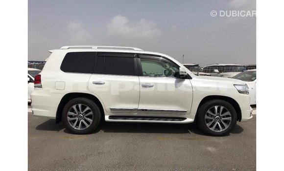 Buy Import Toyota Land Cruiser White Car in Import - Dubai in Bagmati Buy Import Toyota Land Cruiser White Car in Import - Dubai in Bagmati
