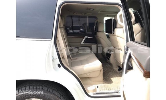 Buy Import Toyota Land Cruiser White Car in Import - Dubai in Bagmati Buy Import Toyota Land Cruiser White Car in Import - Dubai in Bagmati