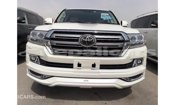 Buy Import Toyota Land Cruiser White Car in Import - Dubai in Bagmati Buy Import Toyota Land Cruiser White Car in Import - Dubai in Bagmati