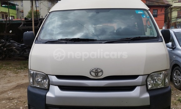 Buy Used Toyota Hiace White Car in Kathmandu metro 7 - chabahil area in Bagmati province Buy Used Toyota Hiace White Car in Kathmandu metro 7 - chabahil area in Bagmati province