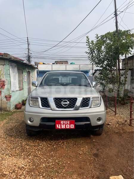 Big with watermark nissan navara bagmati kathmandu 5080