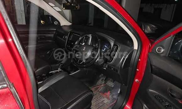 Buy Used Mitsubishi Outlander Other Car in Kathmandu in Bagmati