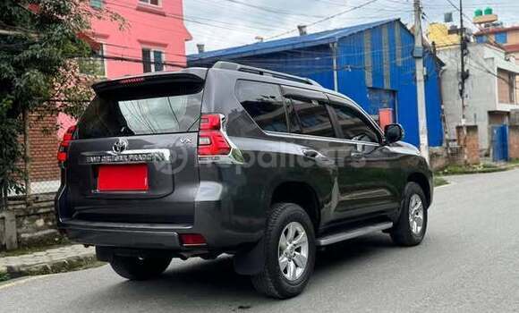 Buy Used Toyota Land Cruiser Brown Car in Kathmandu in Bagmati Buy Used Toyota Land Cruiser Brown Car in Kathmandu in Bagmati