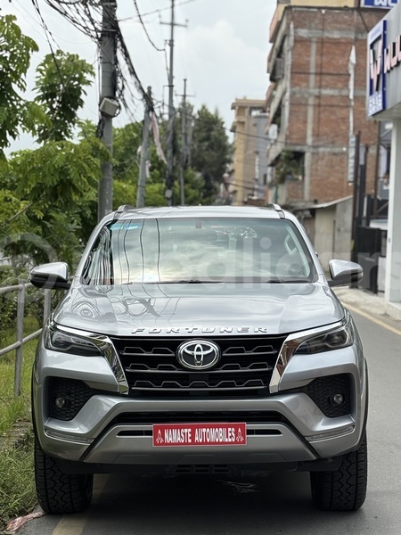 Big with watermark toyota fortuner bagmati lalitpur 5141