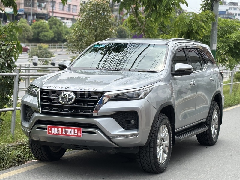 Big with watermark toyota fortuner bagmati lalitpur 5141