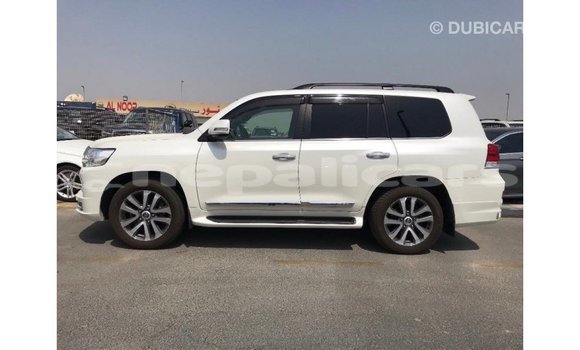 Buy Import Toyota Land Cruiser White Car in Import - Dubai in Bagmati Buy Import Toyota Land Cruiser White Car in Import - Dubai in Bagmati