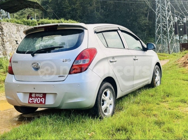 Big with watermark hyundai i20 koshi biratnagar 5172