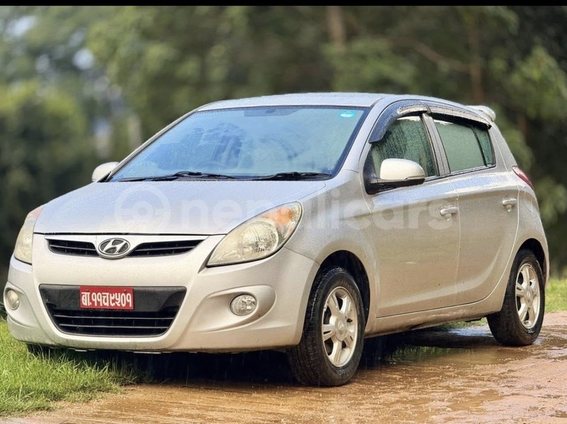 Big with watermark hyundai i20 koshi biratnagar 5172