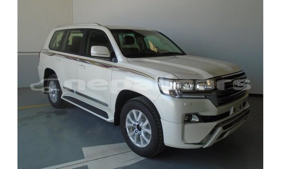 Buy Import Toyota Land Cruiser White Car in Import - Dubai in Bagmati Buy Import Toyota Land Cruiser White Car in Import - Dubai in Bagmati