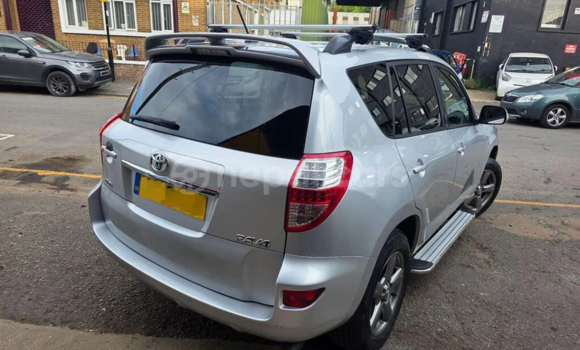 Buy Used Toyota RAV4 White Car in Kathmandu in Bagmati Buy Used Toyota RAV4 White Car in Kathmandu in Bagmati