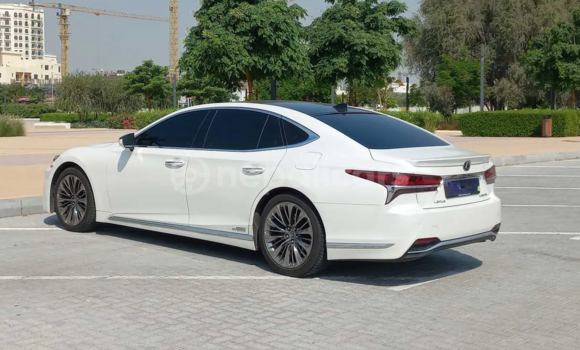 Buy Used Lexus LS White Car in Kathmandu in Bagmati Buy Used Lexus LS White Car in Kathmandu in Bagmati