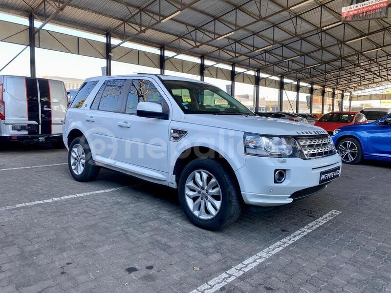 Big with watermark land rover freelander bagmati kathmandu 5221