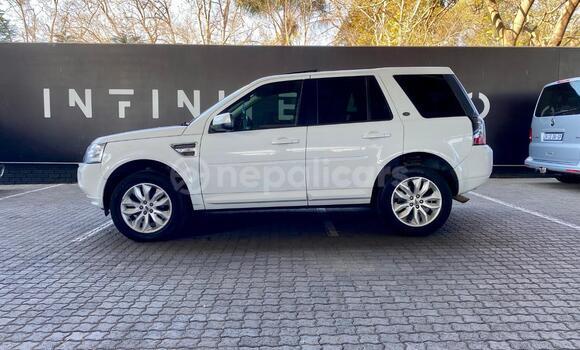 Buy Used Land Rover Freelander White Car in Kathmandu in Bagmati Buy Used Land Rover Freelander White Car in Kathmandu in Bagmati