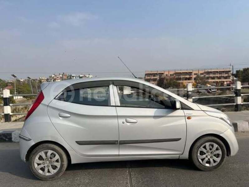 Big with watermark hyundai matrix bagmati kathmandu 5318