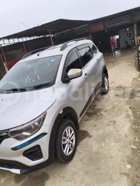 Big with watermark renault trafic bagmati kathmandu 5334