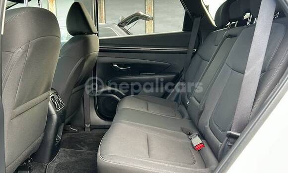Buy Used Hyundai Tucson White Car in Baglung bazaar in Gandaki province Buy Used Hyundai Tucson White Car in Baglung bazaar in Gandaki province