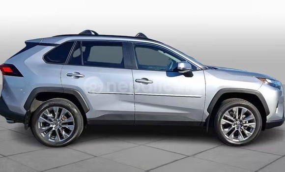 Buy Used Toyota RAV4 Silver Car in Baglung bazaar in Gandaki province Buy Used Toyota RAV4 Silver Car in Baglung bazaar in Gandaki province