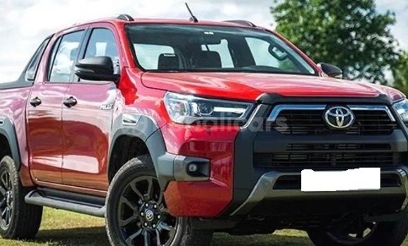 Buy Used Toyota Hilux White Car in Bhadrapur in Mechi Buy Used Toyota Hilux White Car in Bhadrapur in Mechi